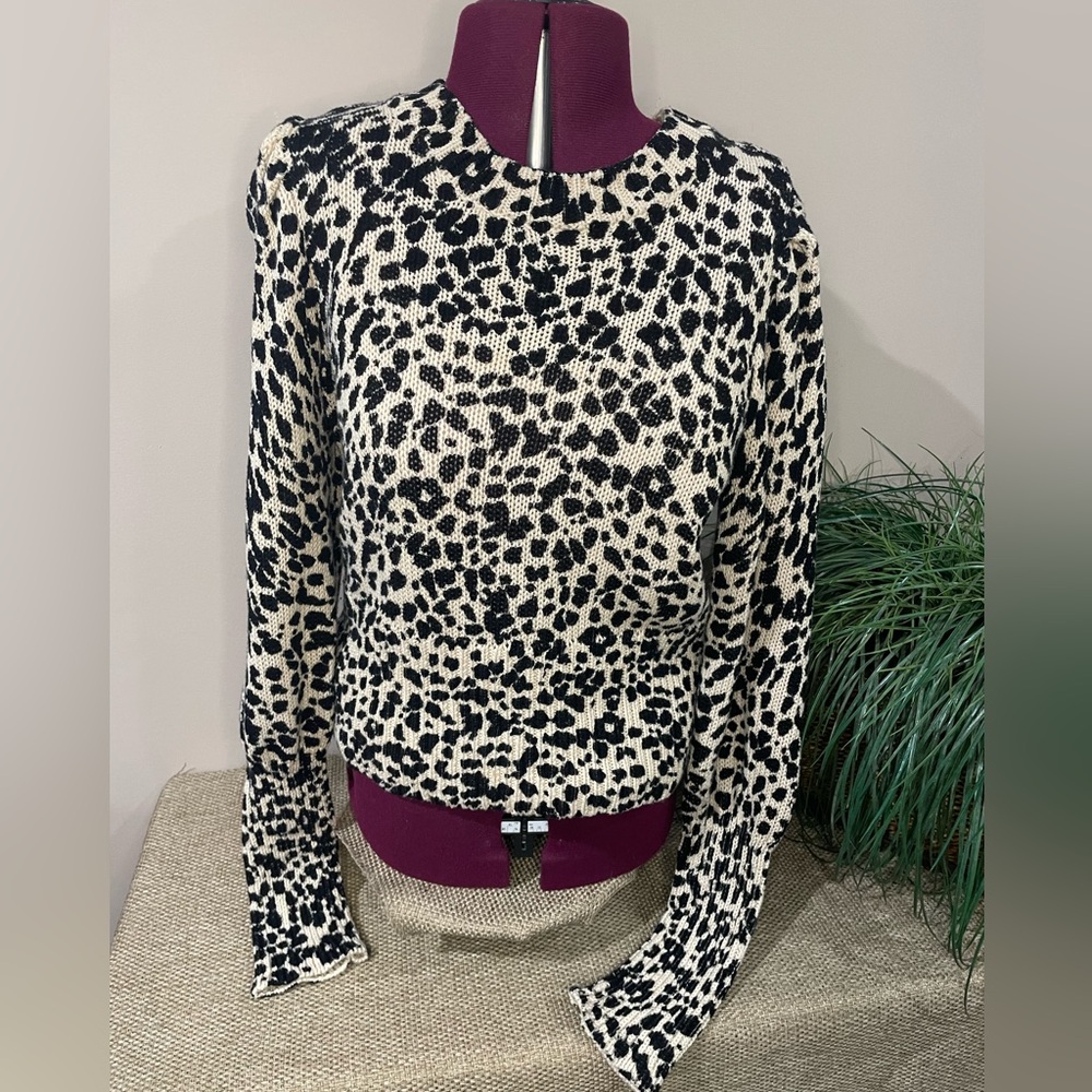 Others Follow ladies animal print sweater size large